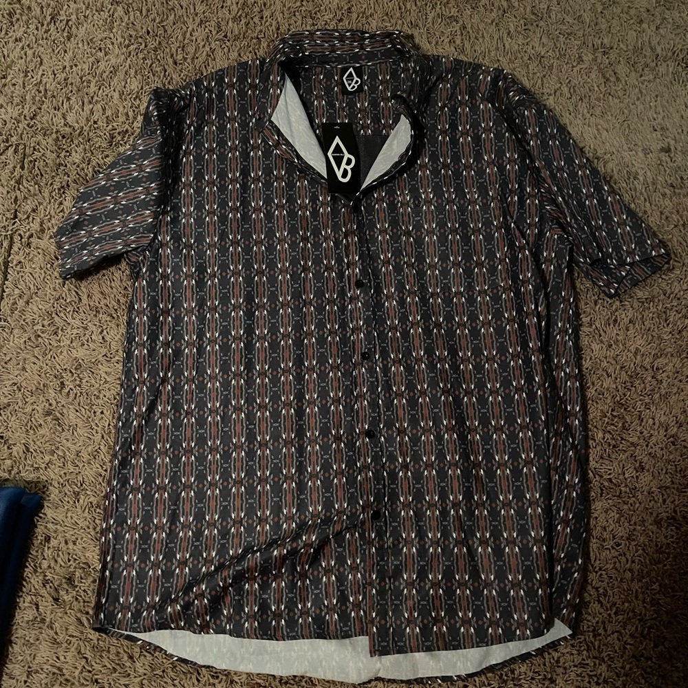 Diamond Bills Men’s button down XXL never worn